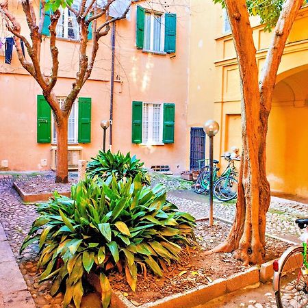 Ferienwohnung Elegant And Modern Loft In Medieval Bologna Exterior foto